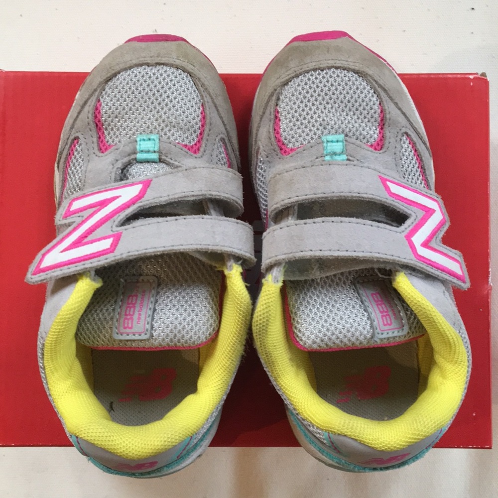 Excellent Condition New Balance sneakers